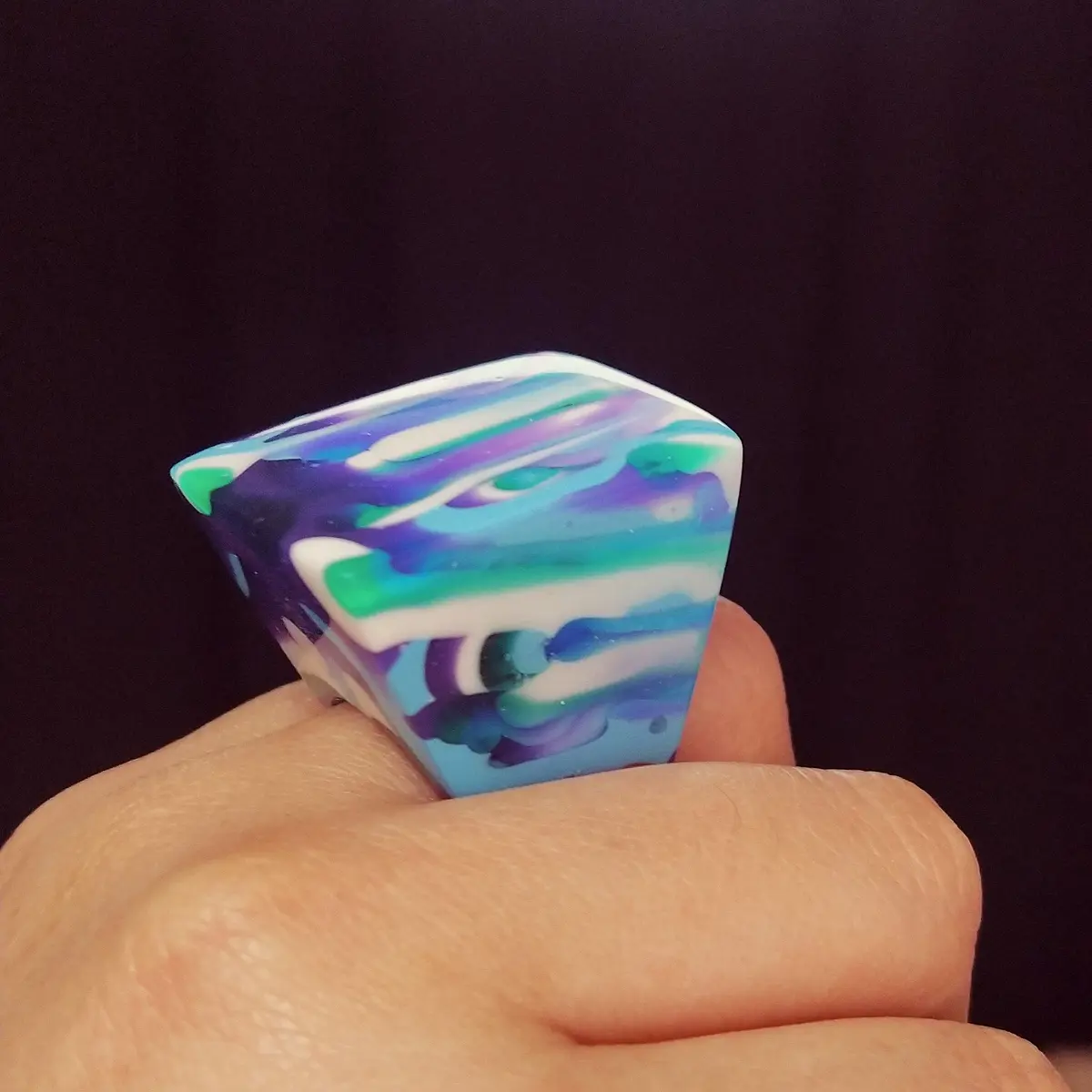 Anillo Codro filtrado tonos azules STOCK