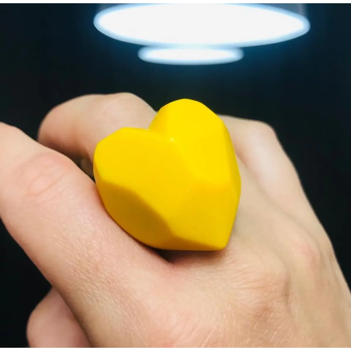 Anillo Corazón amarillo mate STOCK
