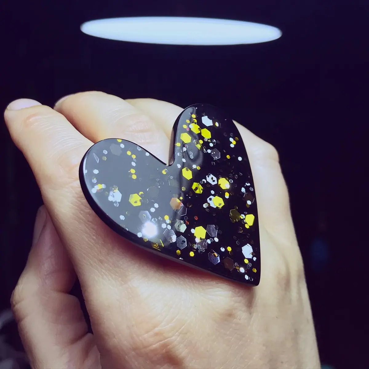 Anillo corazón brillos dorado y plateado