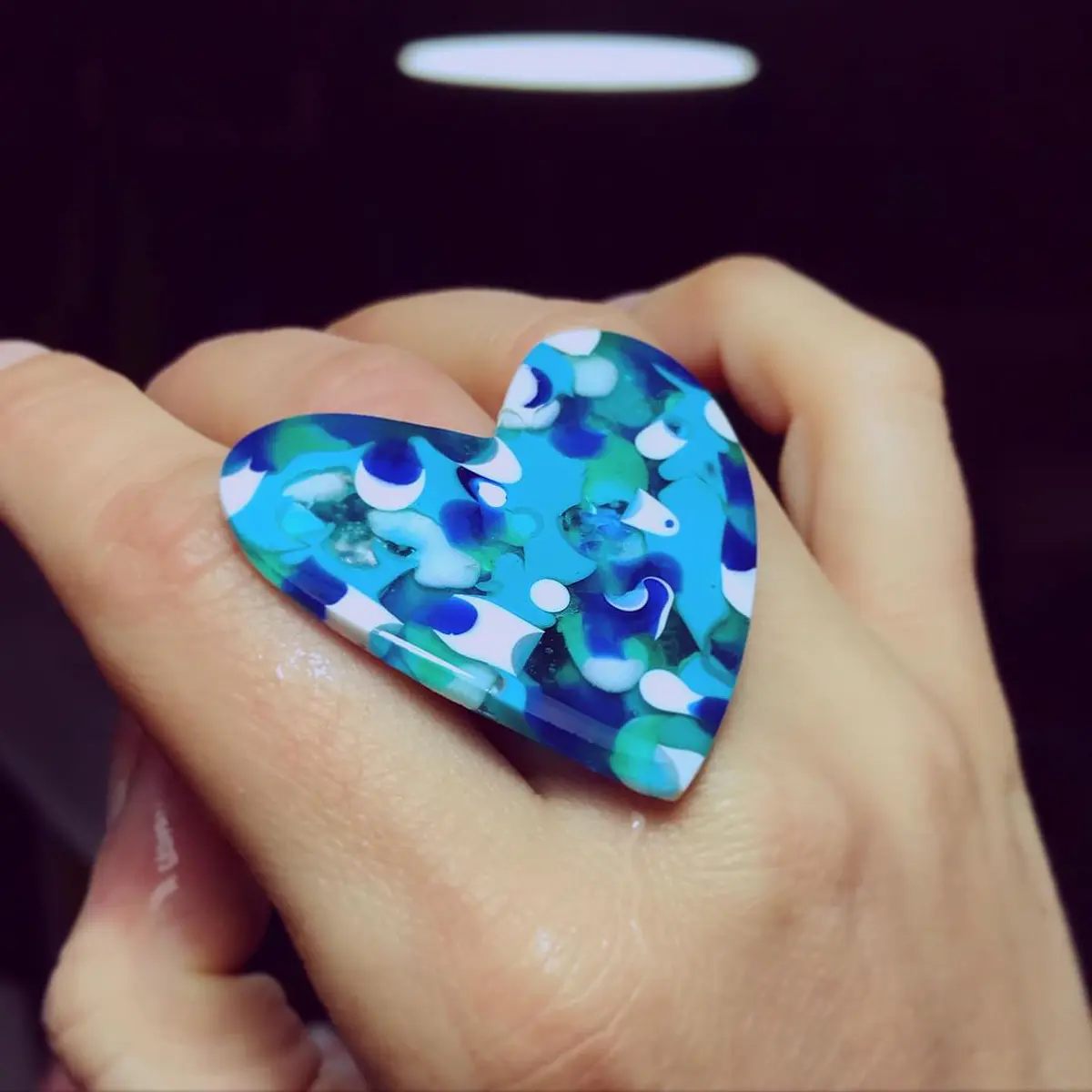 Anillo corazón L tonos fríos