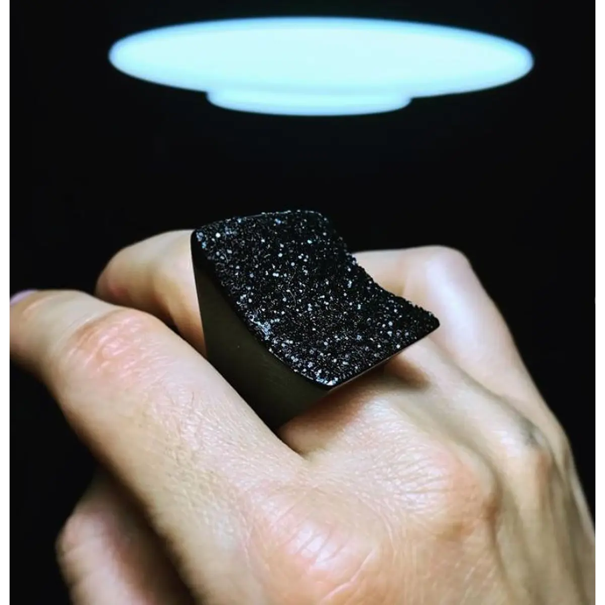 Anillo Maco relieve