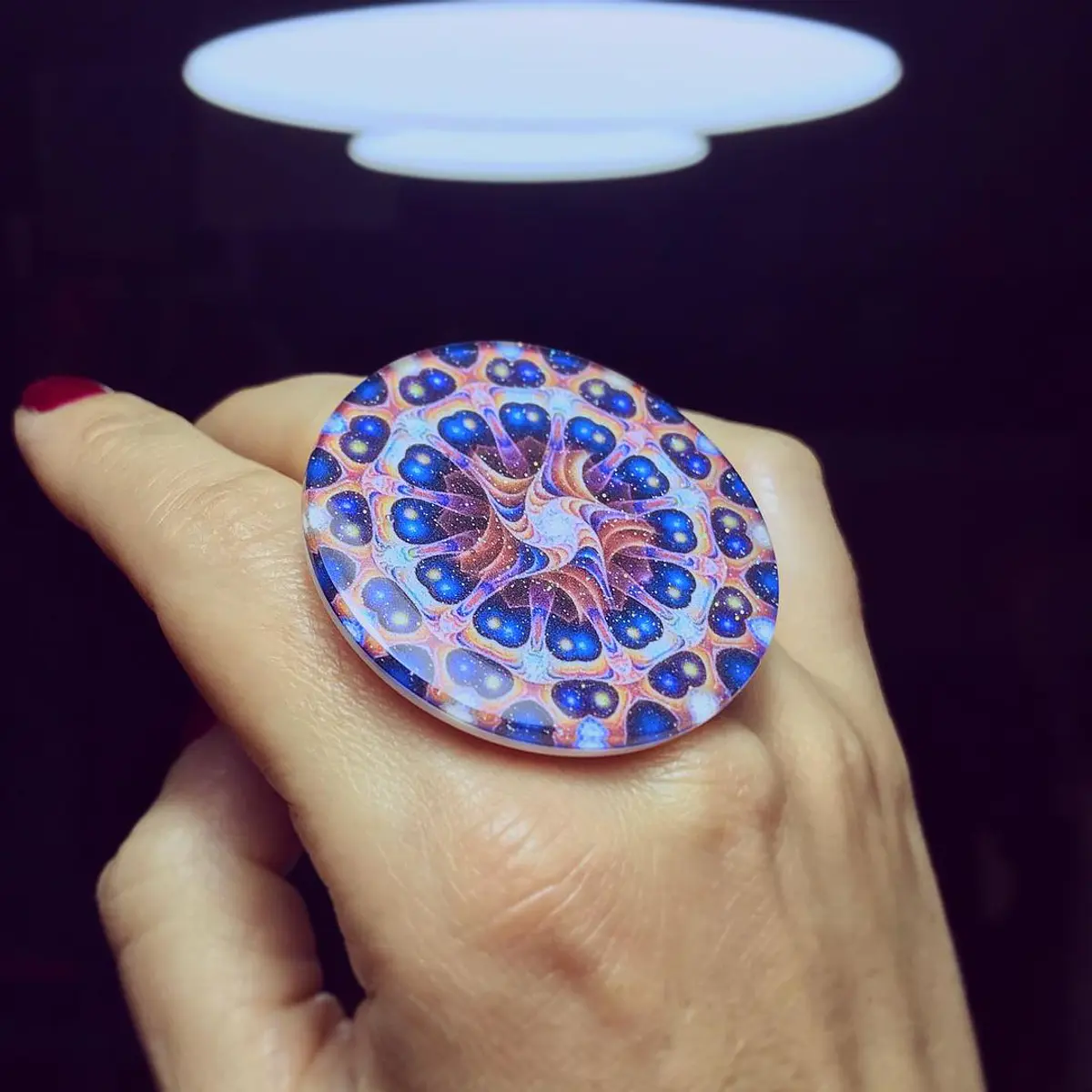 Anillo Tato Mandala psicodélico stock