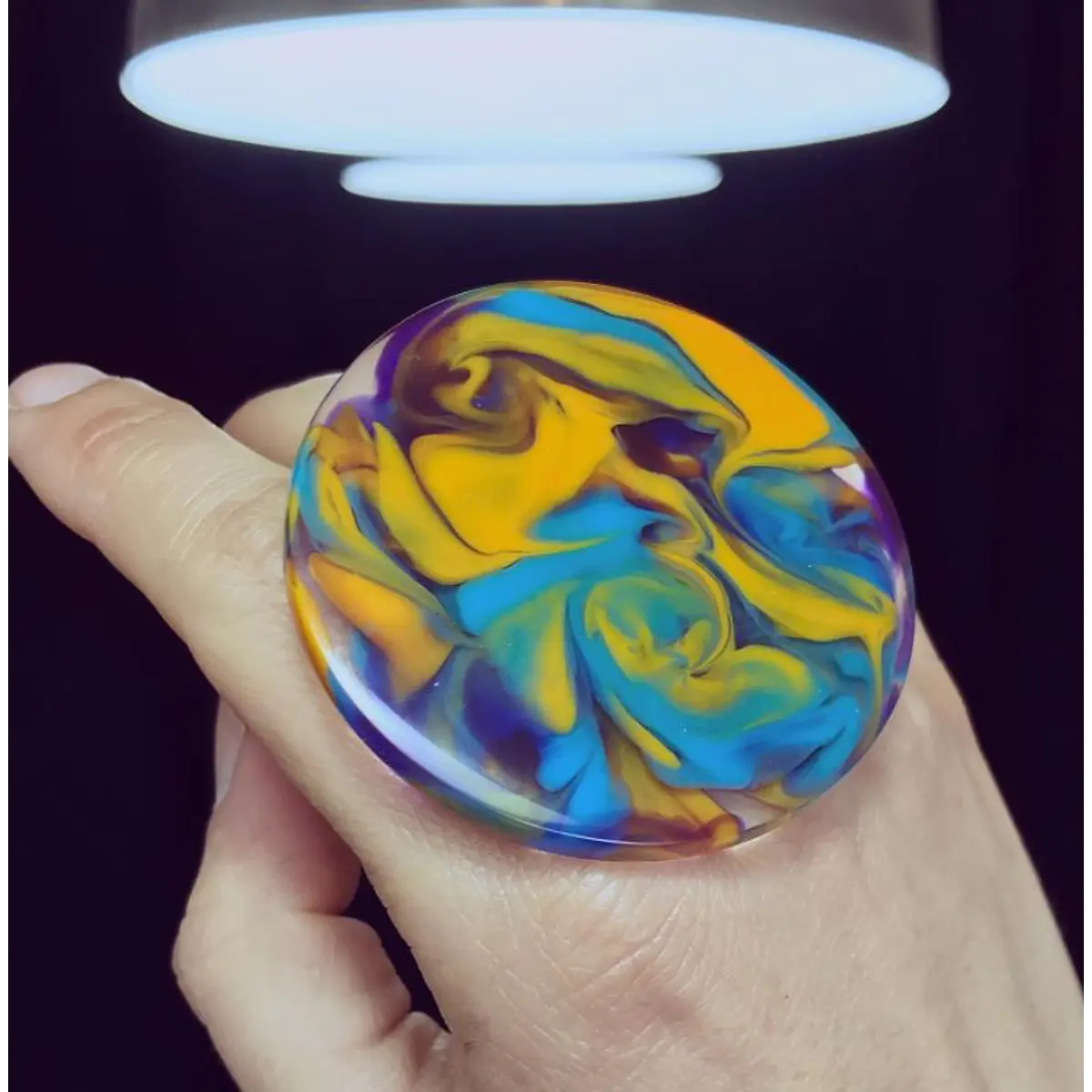Anillo Tato XL marmolado tonos fríos con amarillo
