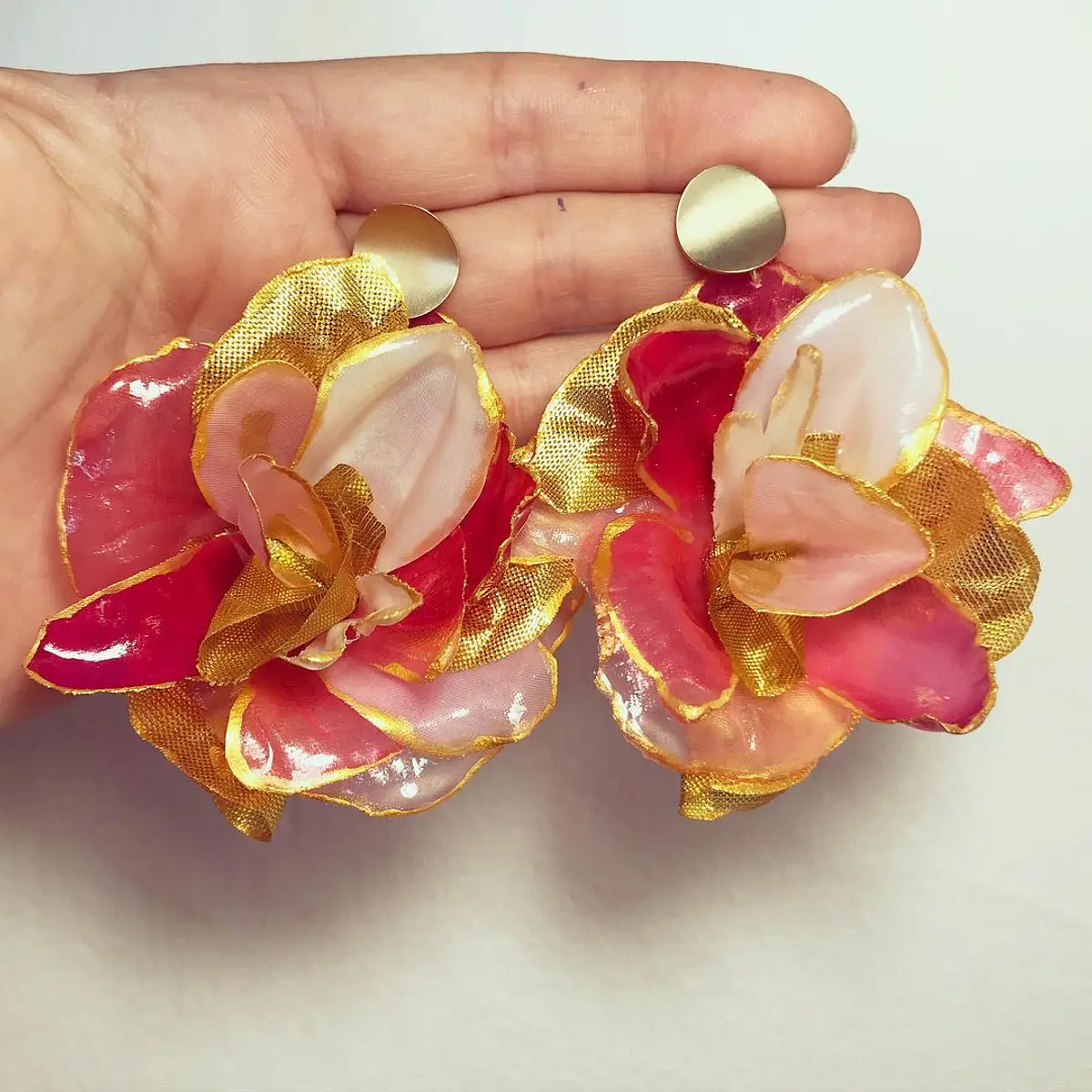 Aros orgánicos rosa, fucsia y dorado