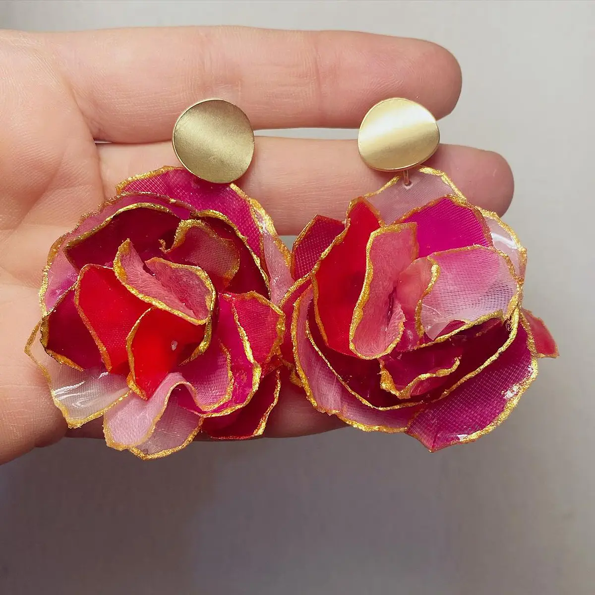 Aros orgánicos tonos rosa fríos