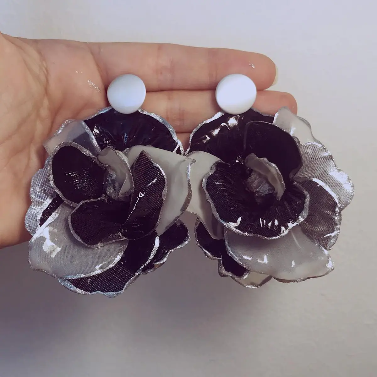 Aros Orgánicos tonos negros y plateados
