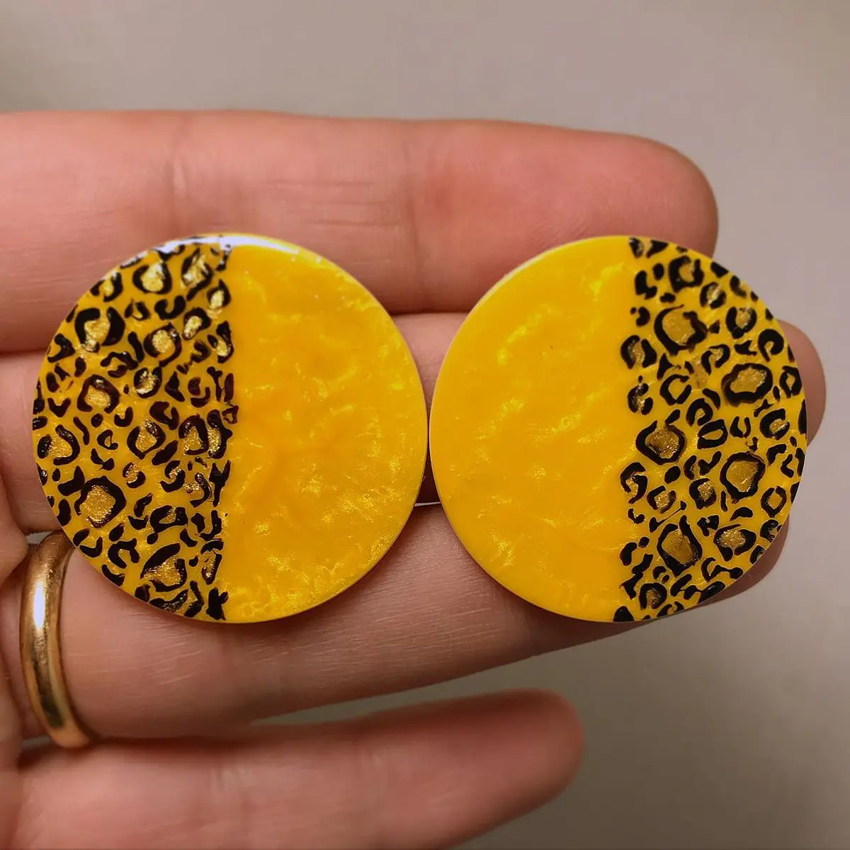 Aros Tato animal print leopardo